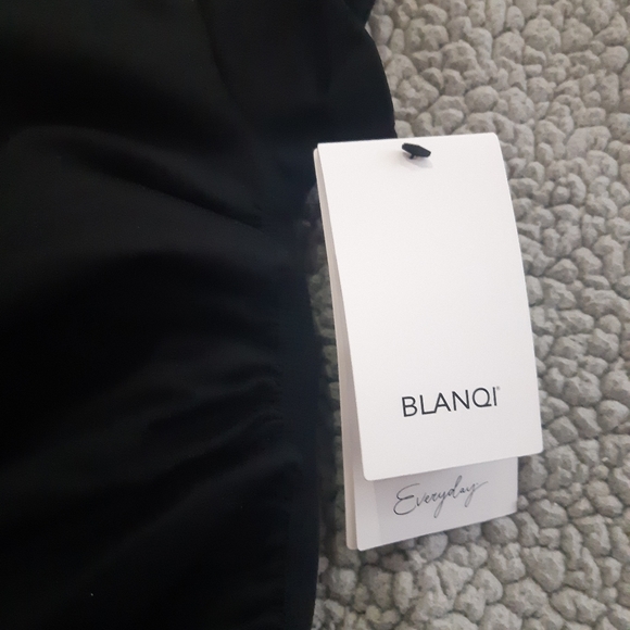 Blanqi Maternity Dress - Picture 8 of 8